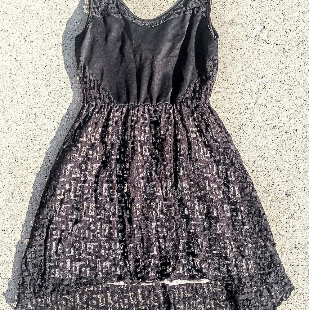 Cocktail Style Black Lace with Ivory UnderSlip Vneck LightWeight Material Dress